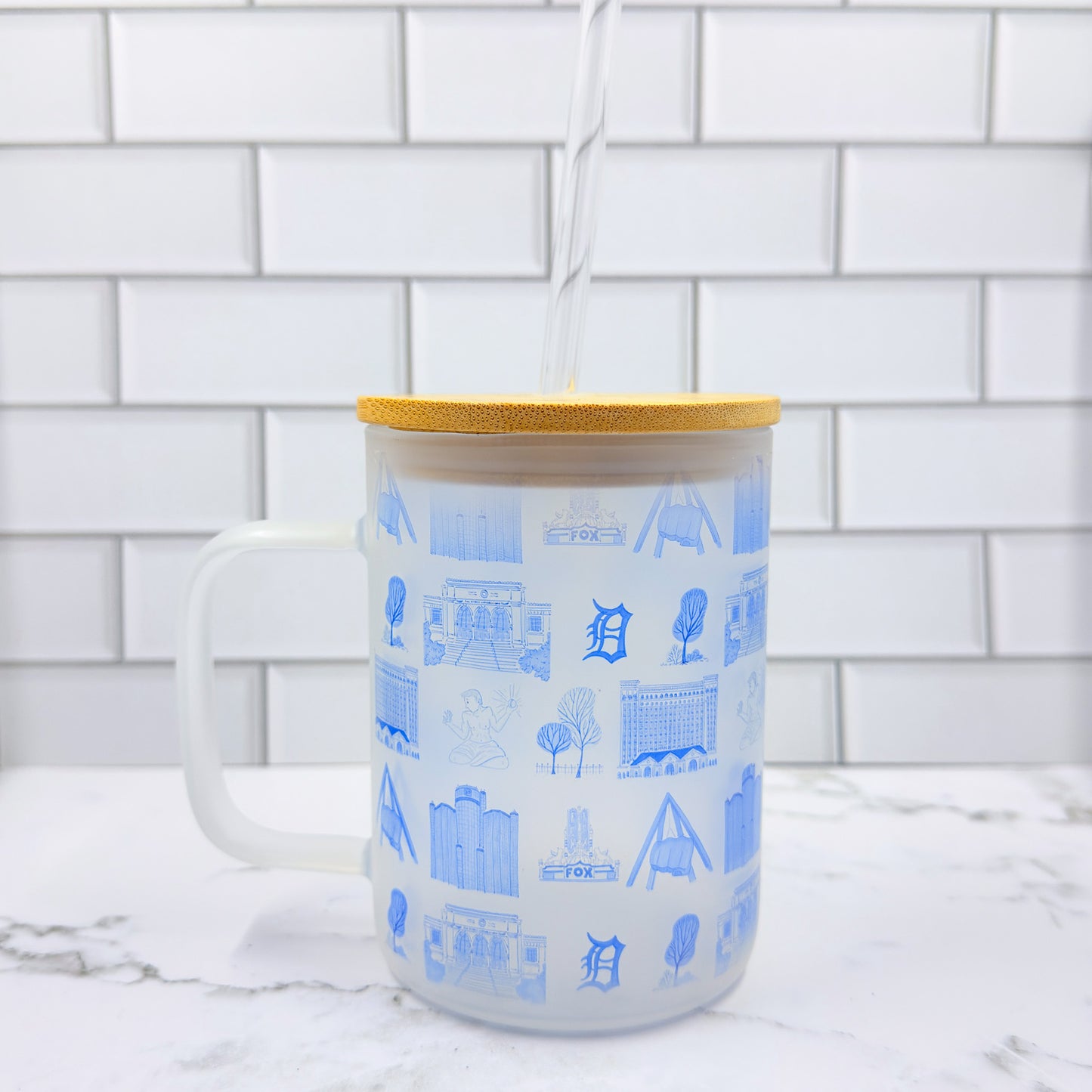 "Détroit" 16oz Frosted Glass Cup w/ Bamboo Lid & Glass Straw
