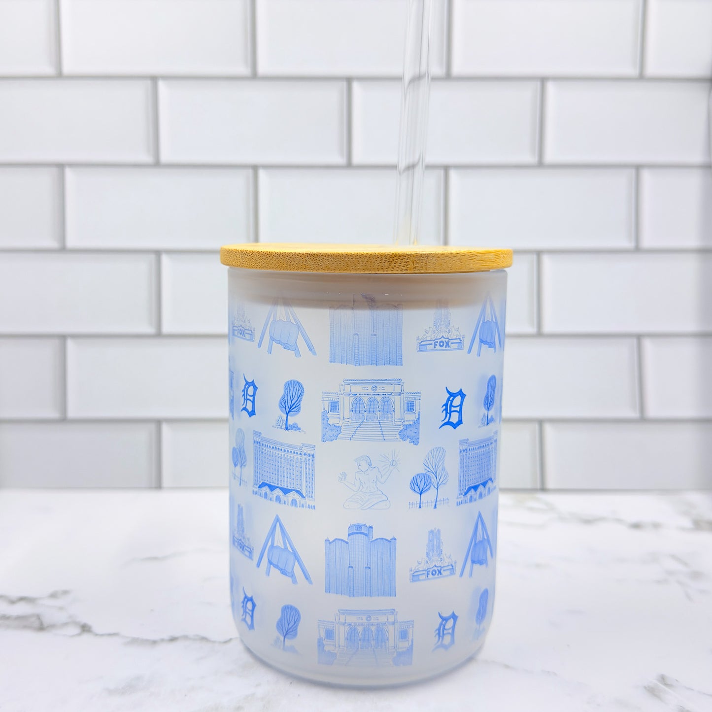 "Détroit" 16oz Frosted Glass Cup w/ Bamboo Lid & Glass Straw